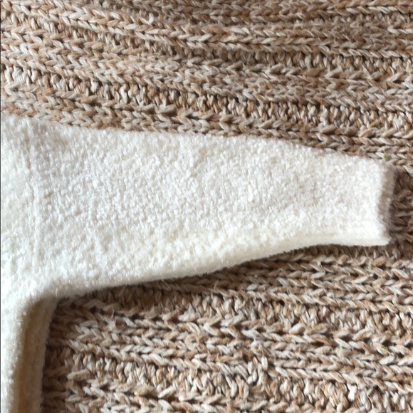 NWOT Long and cozy sweater - Picture 7 of 11